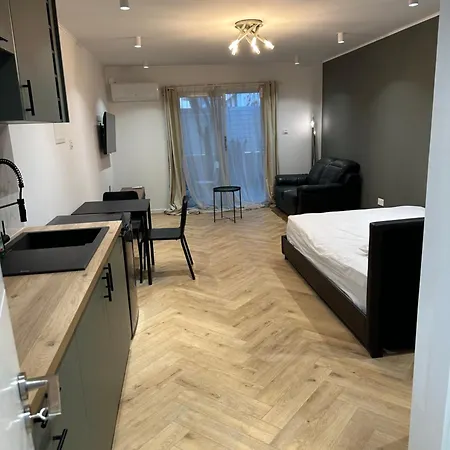 Neo Classical Appartement